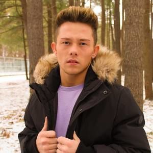 Meet your Posher, Kaleb